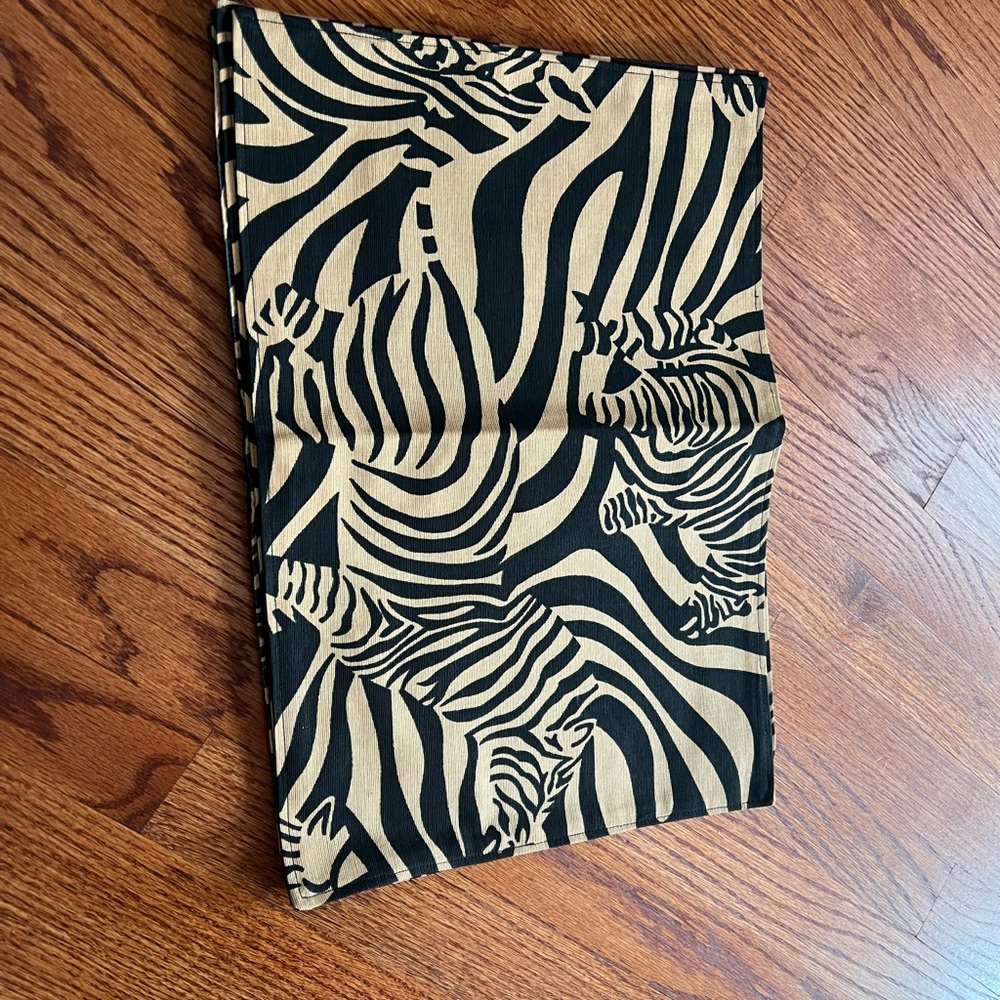 NWOT Zebra print handmade place mats set of 4. - Picture 5 of 6